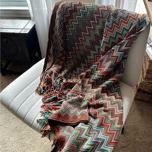 LALIFIT‎ Knitted Geometric Fringe Throw Blanket in Red